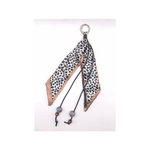 Boho Style Διακοσμητικό Τσάντας – Φουλάρι με Dalmatian Print & Ethnic Χάντρες (25cm)